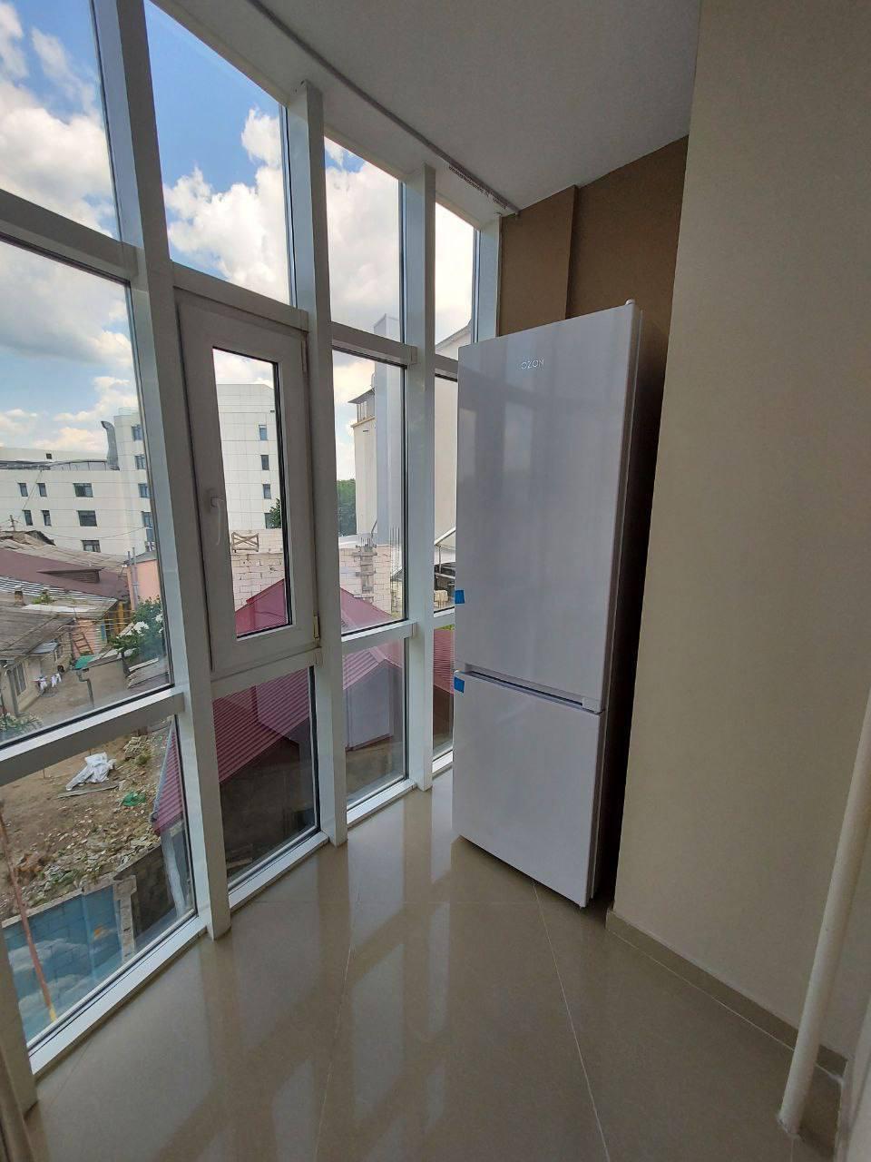 One-Bedroom Apartment in Central Chisinau photo 3 of 8