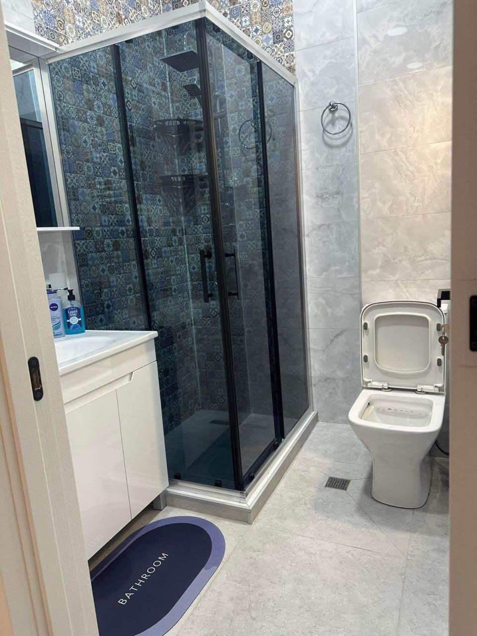 Furnished 1-Bedroom Apartment in Didi Dighomi photo 4 of 6