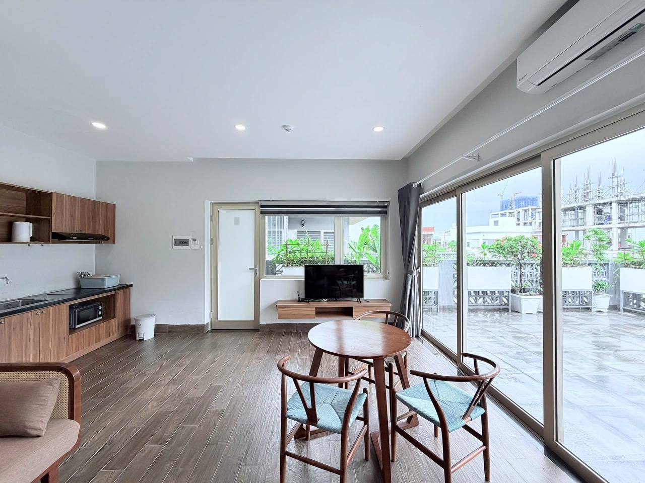 Penthouse Studio with Pool in Son Tra photo 4 of 8