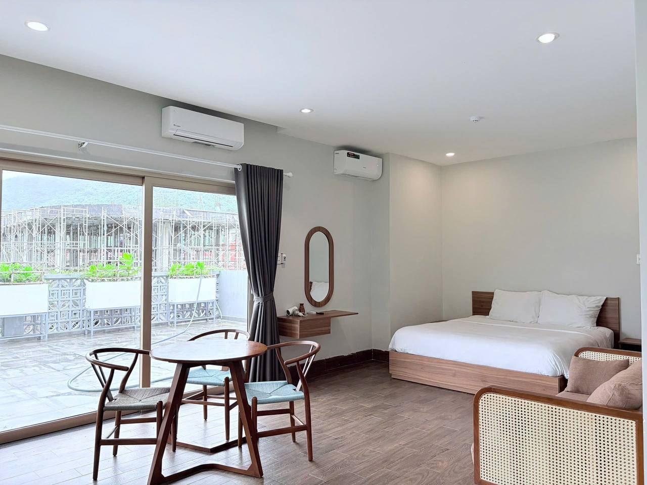Penthouse Studio with Pool in Son Tra photo 6 of 8