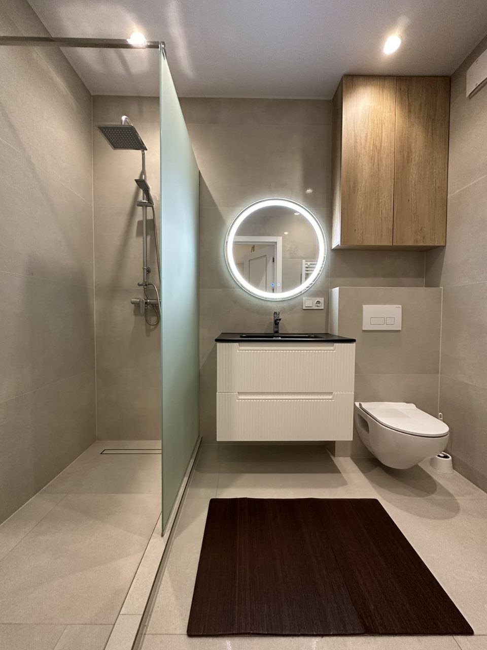 Two-Bedroom Apartment with Terrace in Ciocana photo 8 of 8