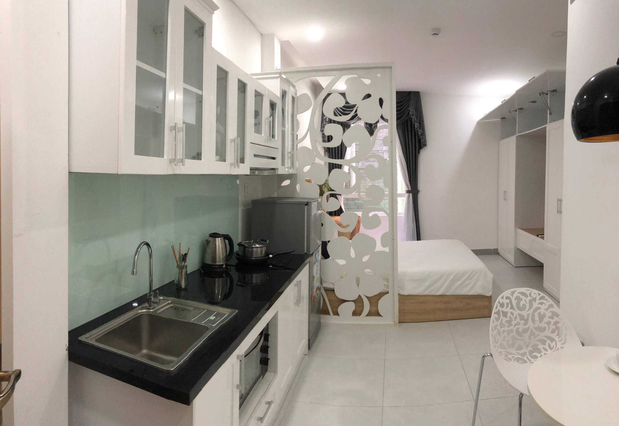 Studio Apartment on To Hien Thanh Street photo 1 of 8