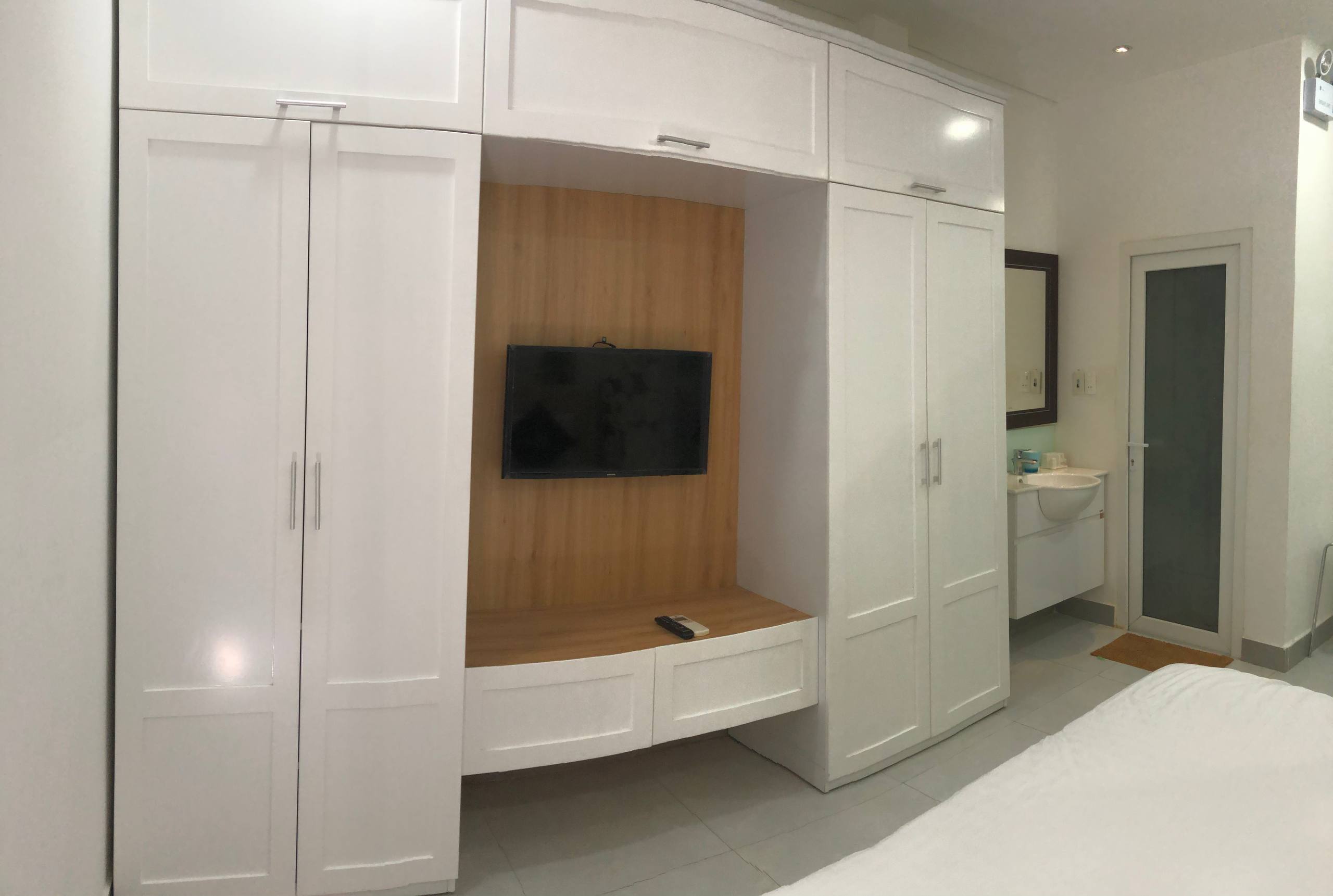 Studio Apartment on To Hien Thanh Street photo 4 of 8