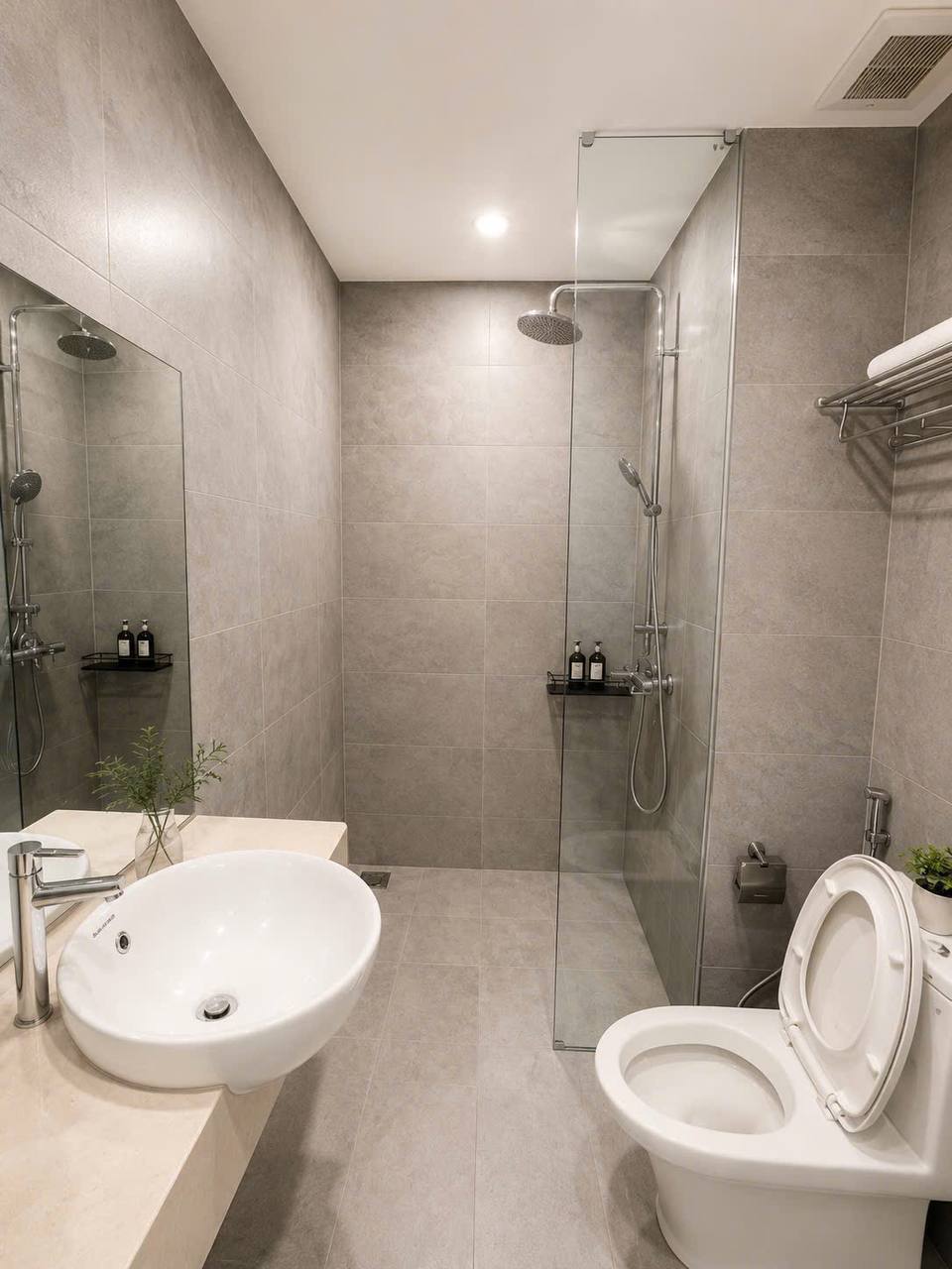 1-Bedroom Apartment in Khue My photo 7 of 8