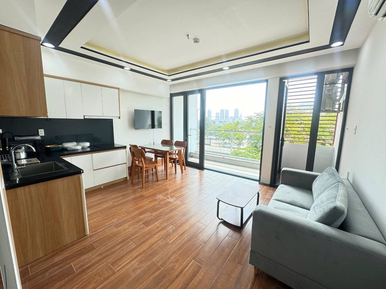 1-Bedroom Apartment in Son Tra photo 1 of 6