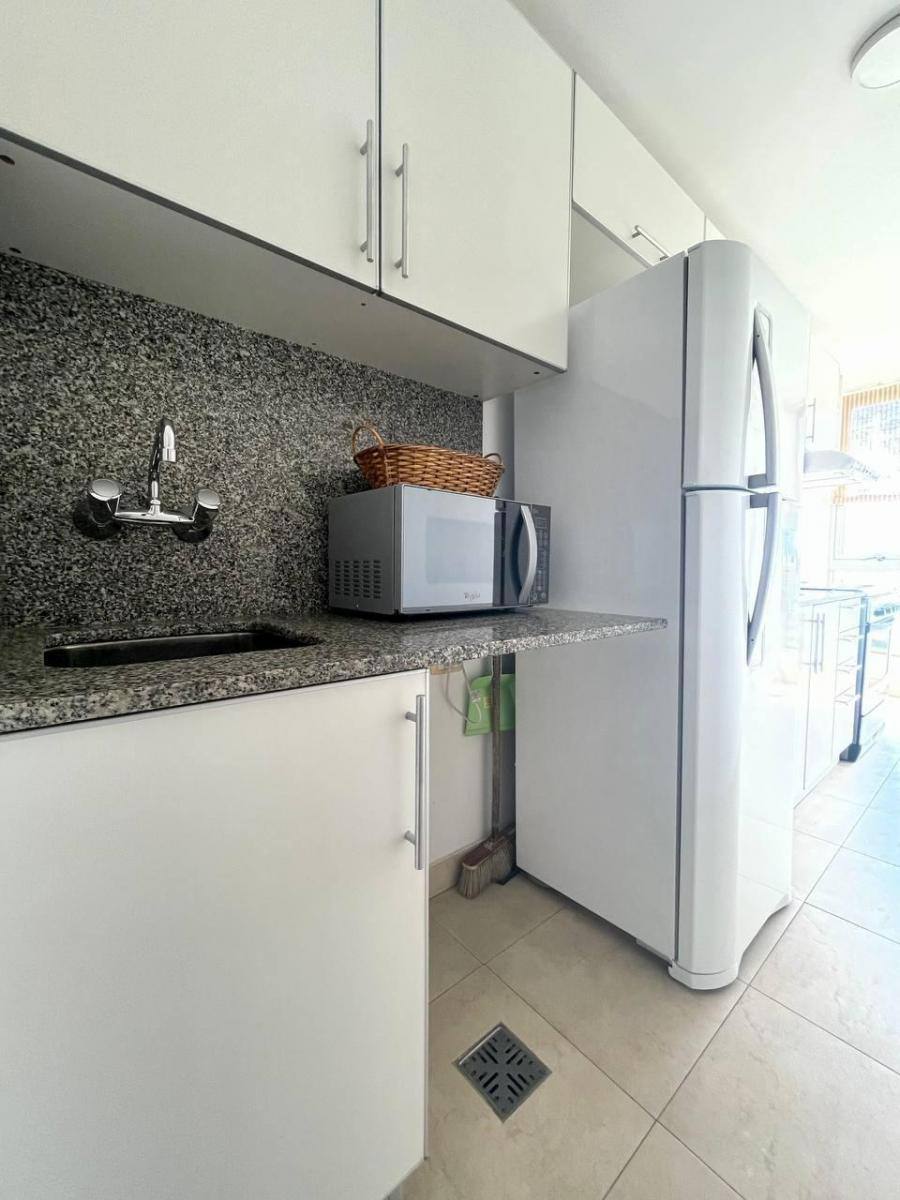 Furnished One-Bedroom Apartment in Palermo photo 5 of 8