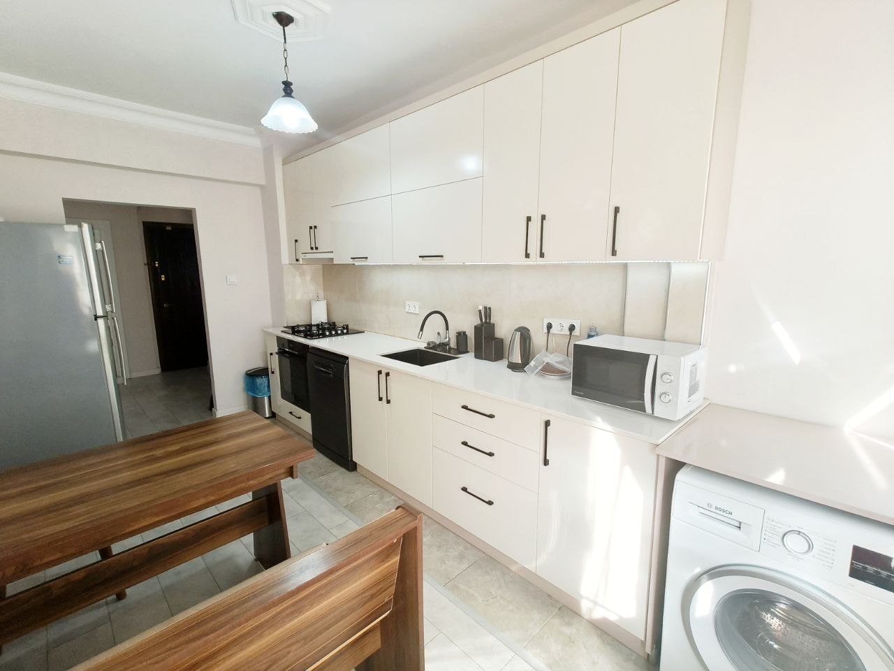 Furnished 2-Bedroom Apartment Near Hadrian's Gate photo 4 of 8