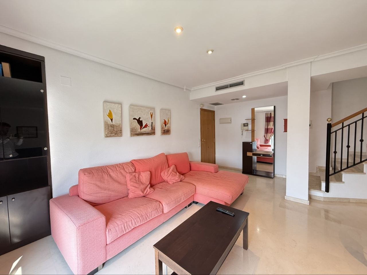 Spacious 2-Bedroom Apartment with Garage in Valencia