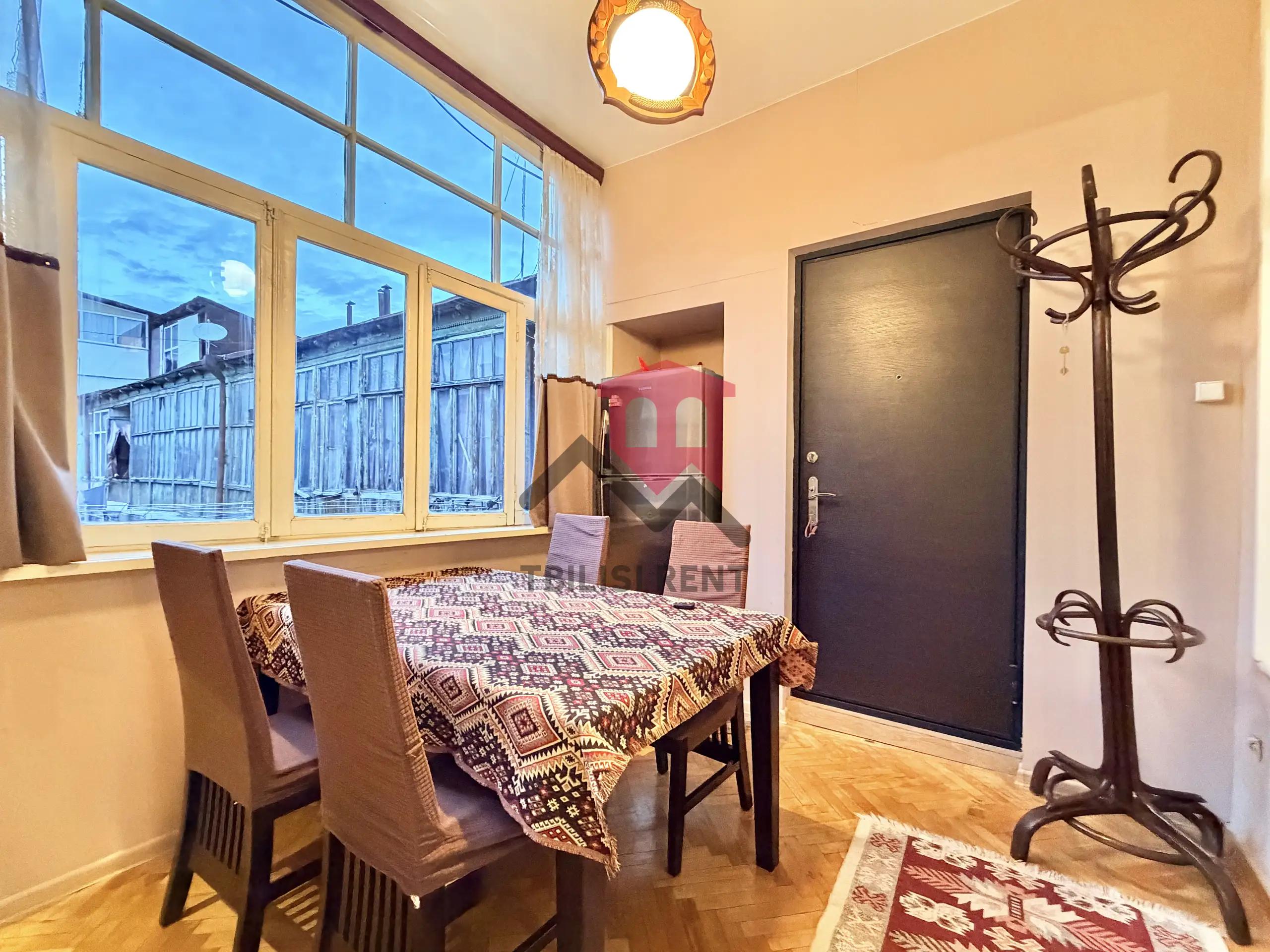 Spacious Two-Bedroom Apartment in Chugureti photo 8 of 8