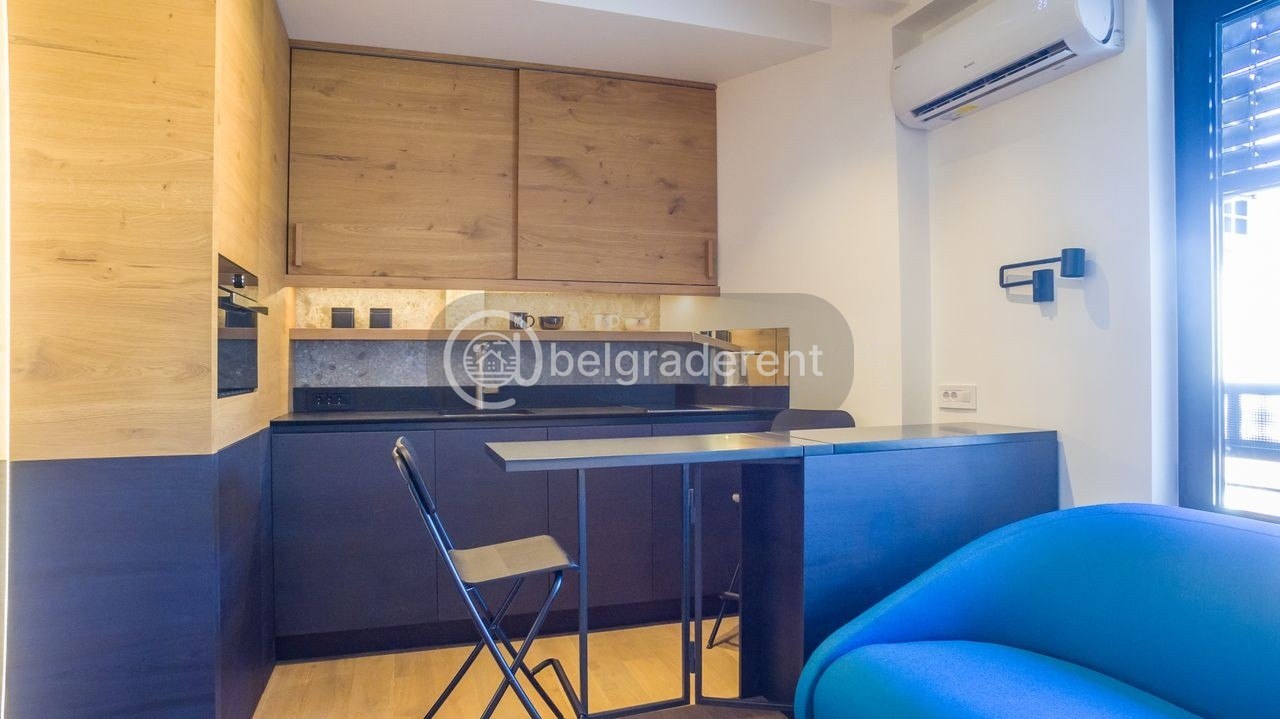 Studio Apartment in Stari Grad photo 2 of 8