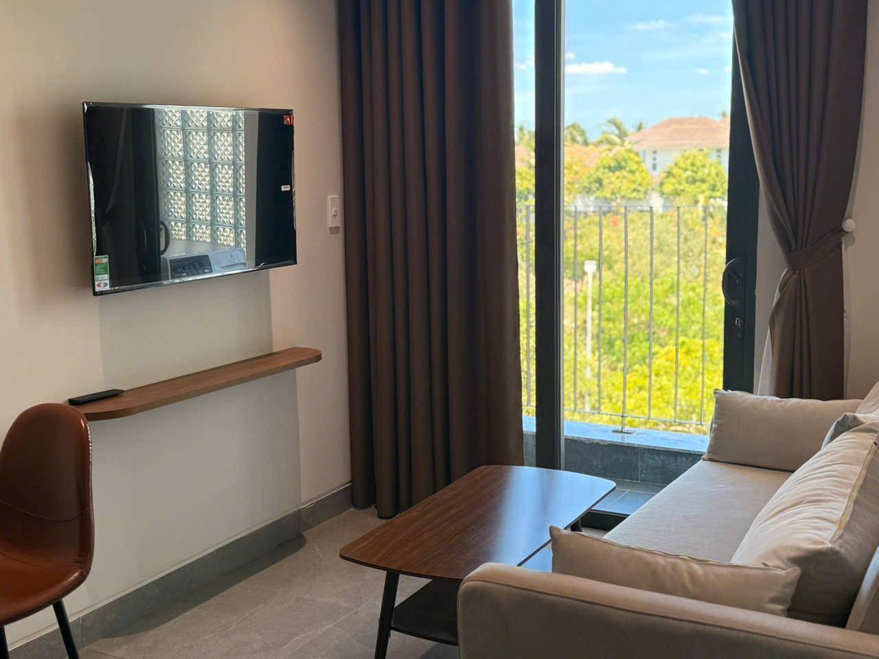 1-Bedroom Apartment with Pool in My An photo 2 of 7
