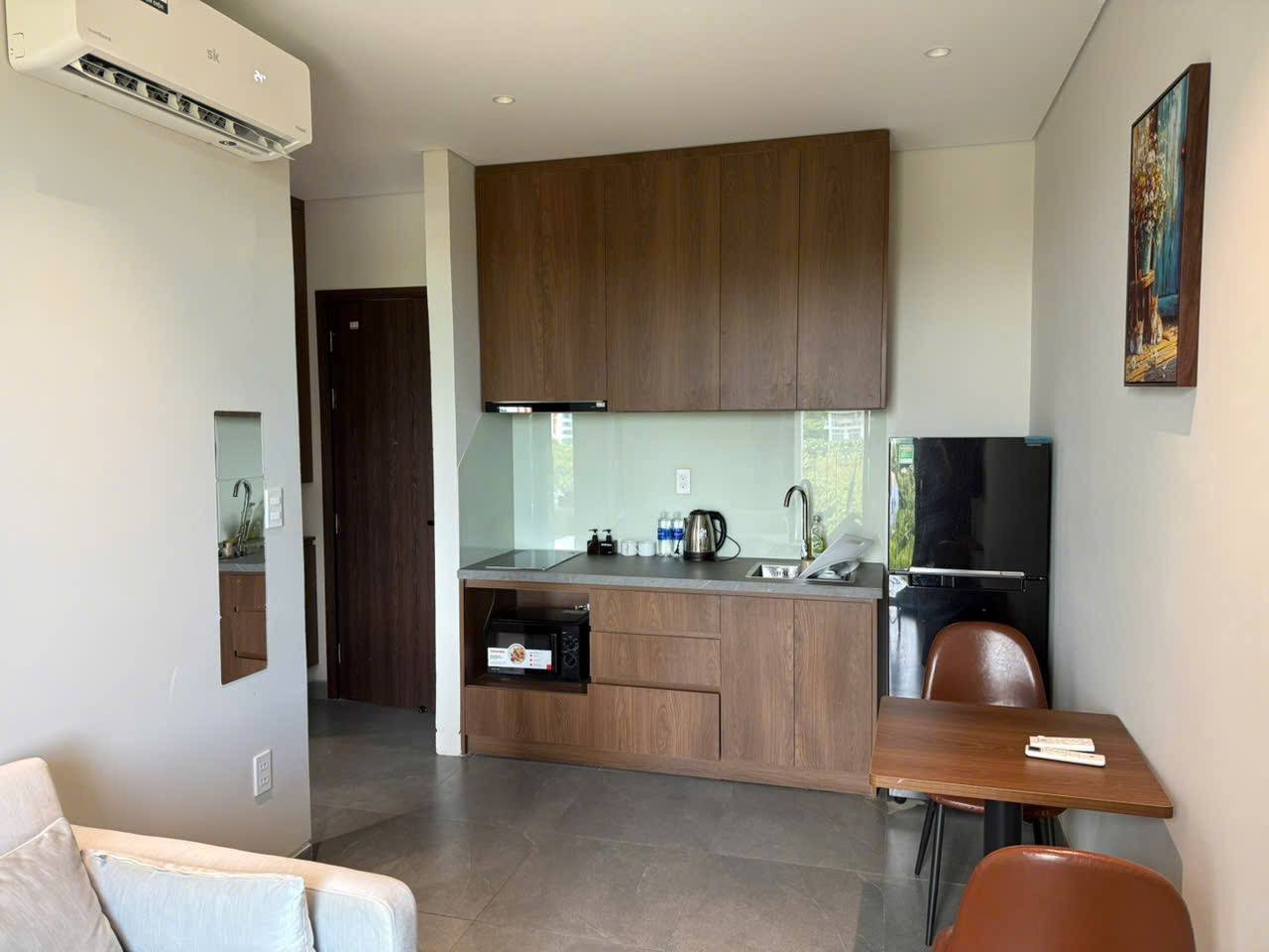 1-Bedroom Apartment with Pool in My An photo 6 of 7