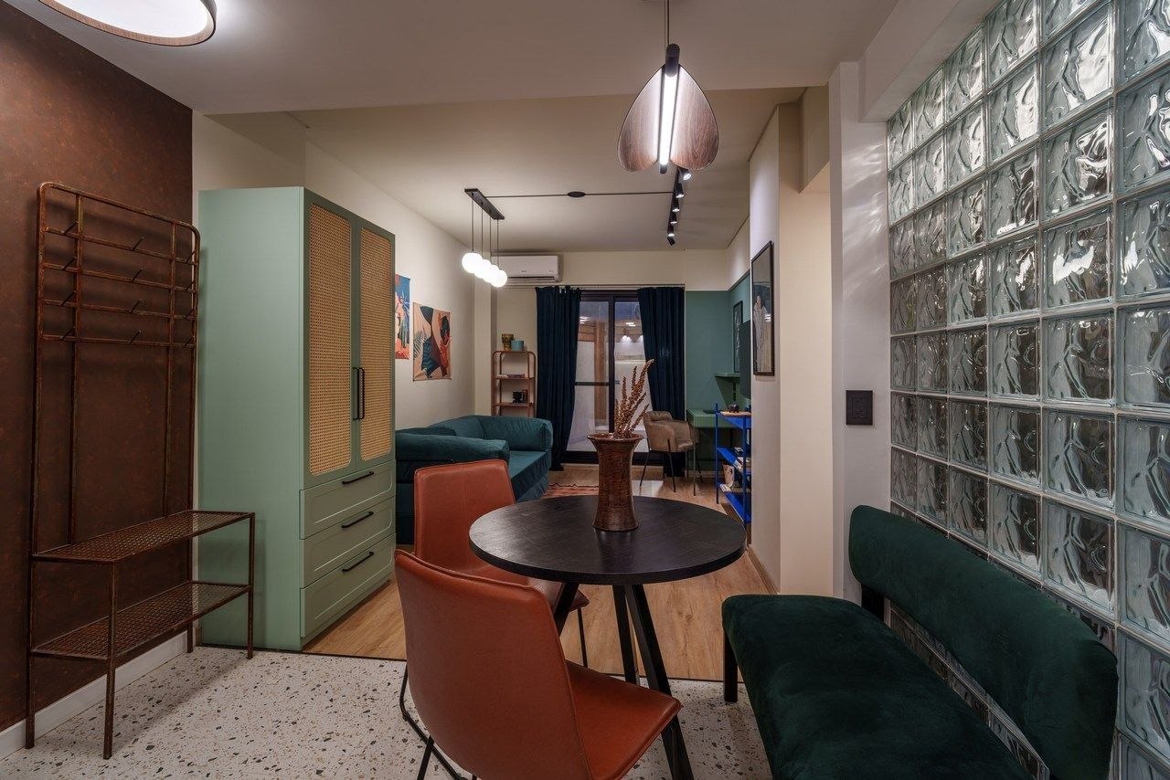 Renovated 1-Bedroom Apartment with Two Patios in Palermo Hollywood photo 3 of 8