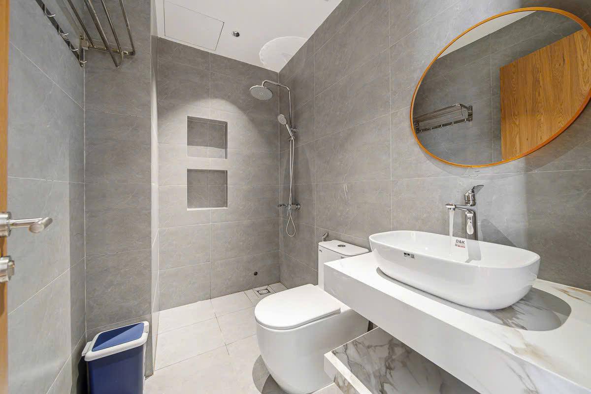Brand-New One-Bedroom Apartment in Khue My photo 7 of 7