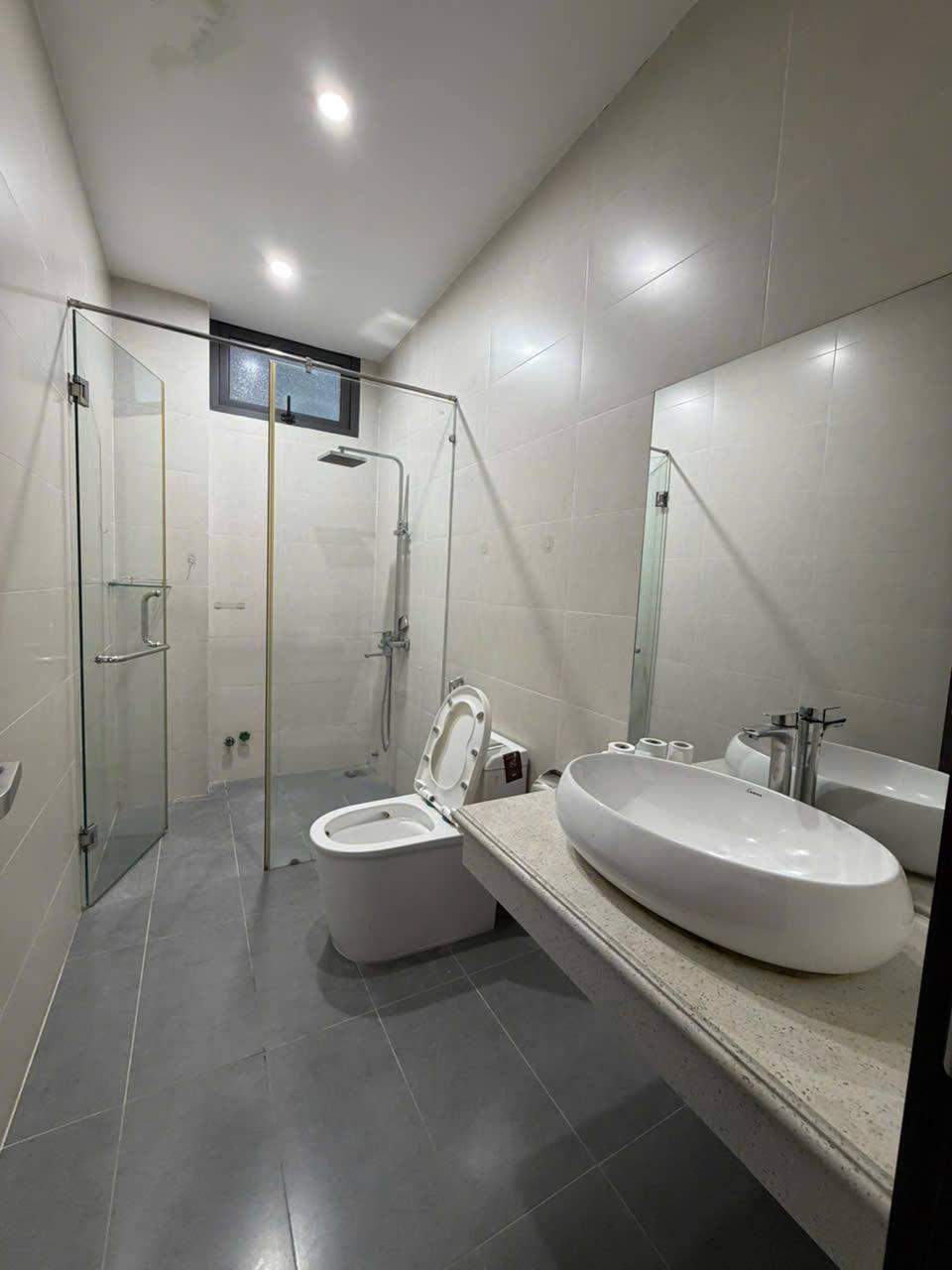 Three-Bedroom House in Hoa Xuan photo 8 of 8