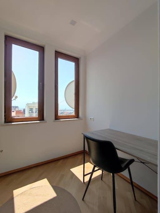 Furnished 3-Bedroom Apartment in Arabkir photo 7 of 8
