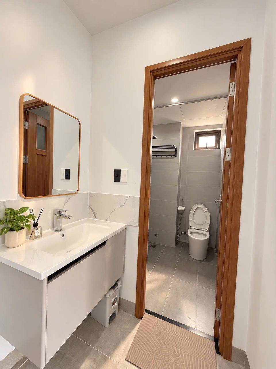 Brand New One-Bedroom Apartment with River View photo 6 of 8