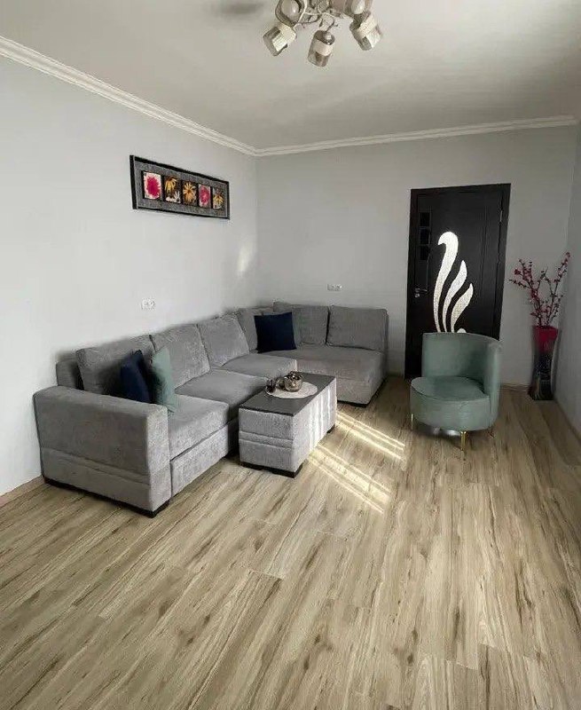 Furnished 3-Room Apartment in Achapnyak photo 2 of 8