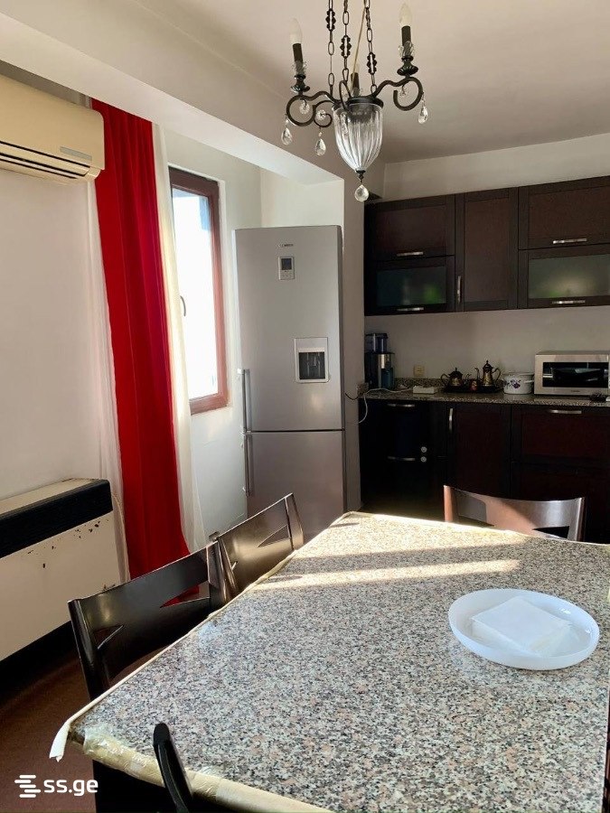 Two-Bedroom Apartment on K. Gamsakhurdia Street photo 4 of 7