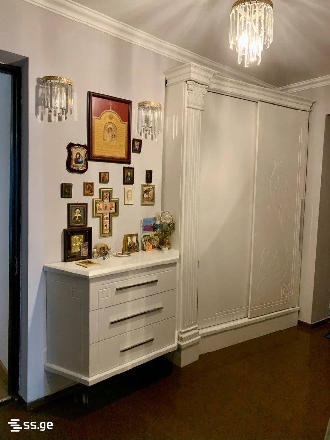 Two-Bedroom Apartment on K. Gamsakhurdia Street photo 6 of 7