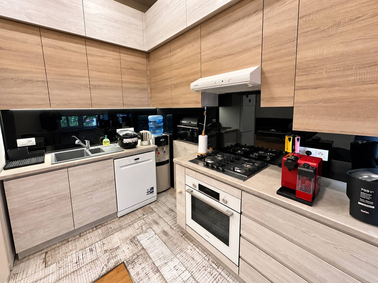 Furnished 2-Room Apartment in Kentron photo 3 of 8