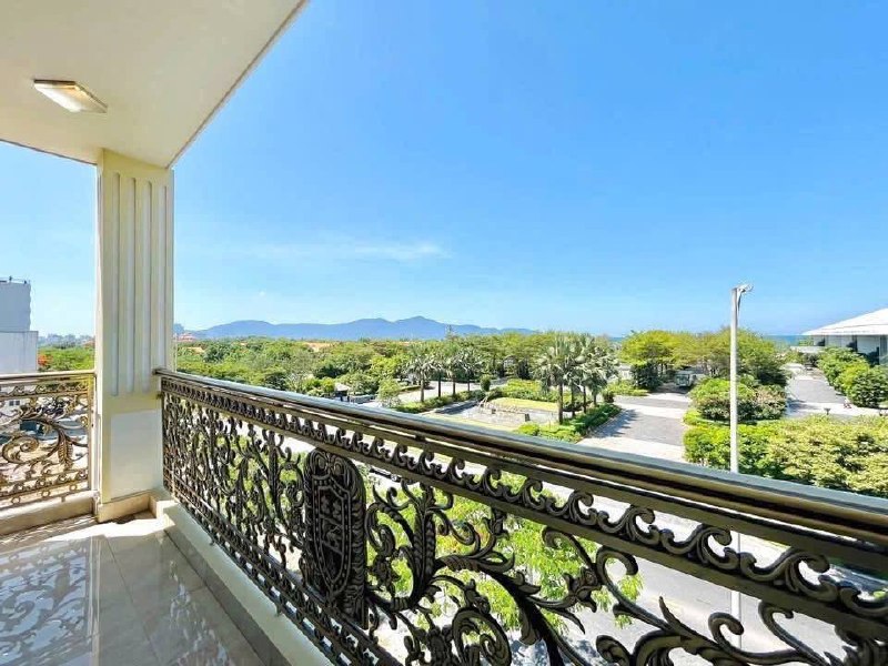 2-Bedroom Ocean View Apartment in Da Nang photo 1 of 8