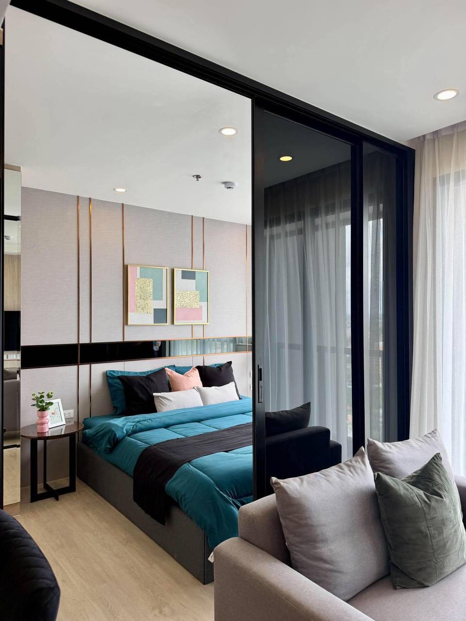1-Bedroom Sea View Condo at Panora Phratamnak
