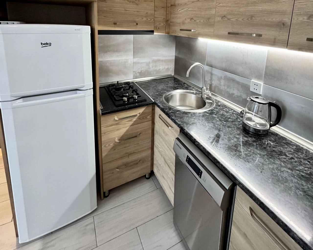 1-Bedroom Apartment on Shartava Street photo 2 of 6
