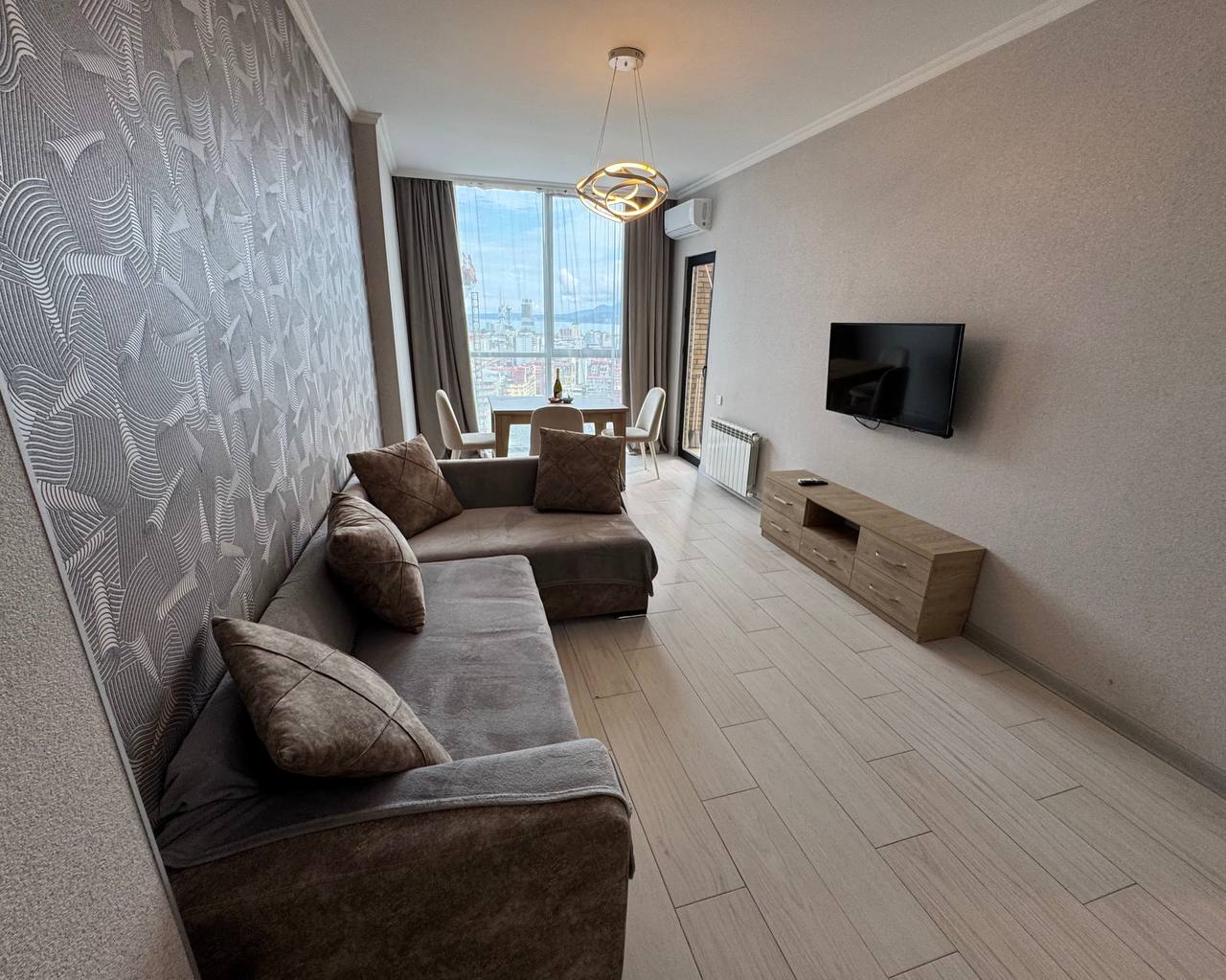 1-Bedroom Apartment on Shartava Street photo 3 of 6