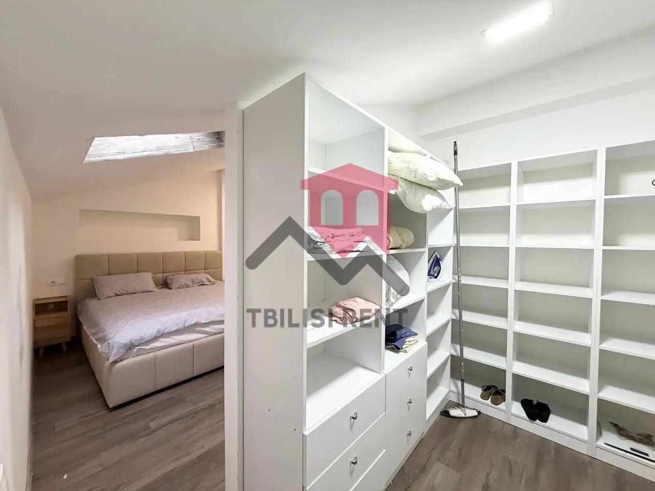 Spacious 3-Bedroom Duplex Apartment Near Lisi Lake photo 6 of 8