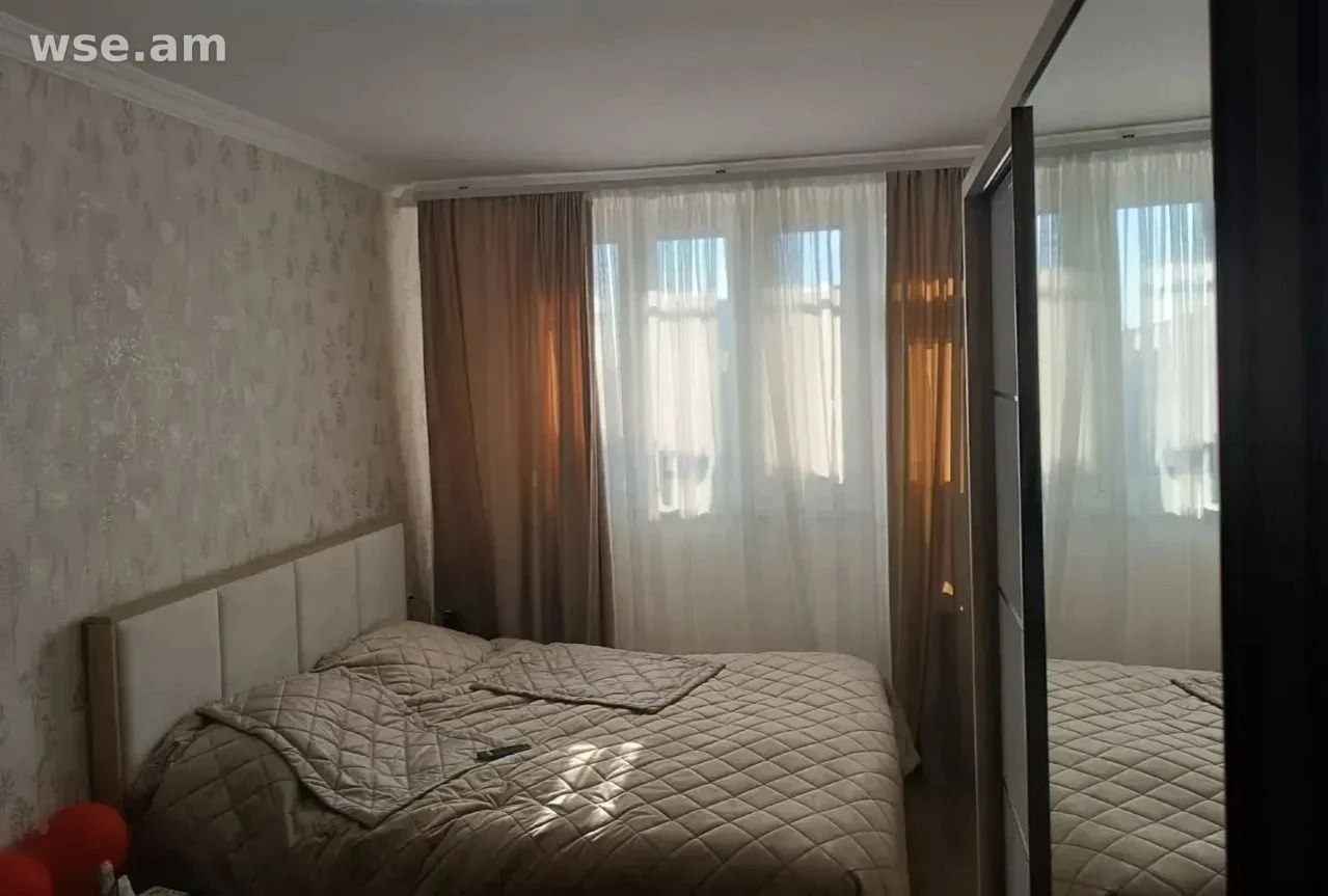 4-Room Apartment for Rent in Kentron photo 1 of 8