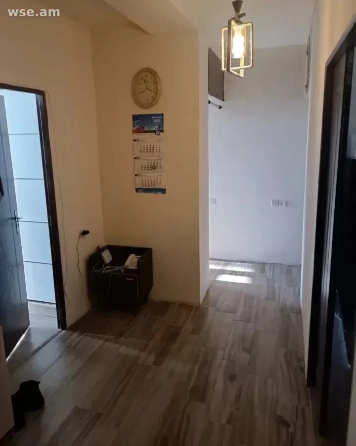 4-Room Apartment for Rent in Kentron photo 3 of 8