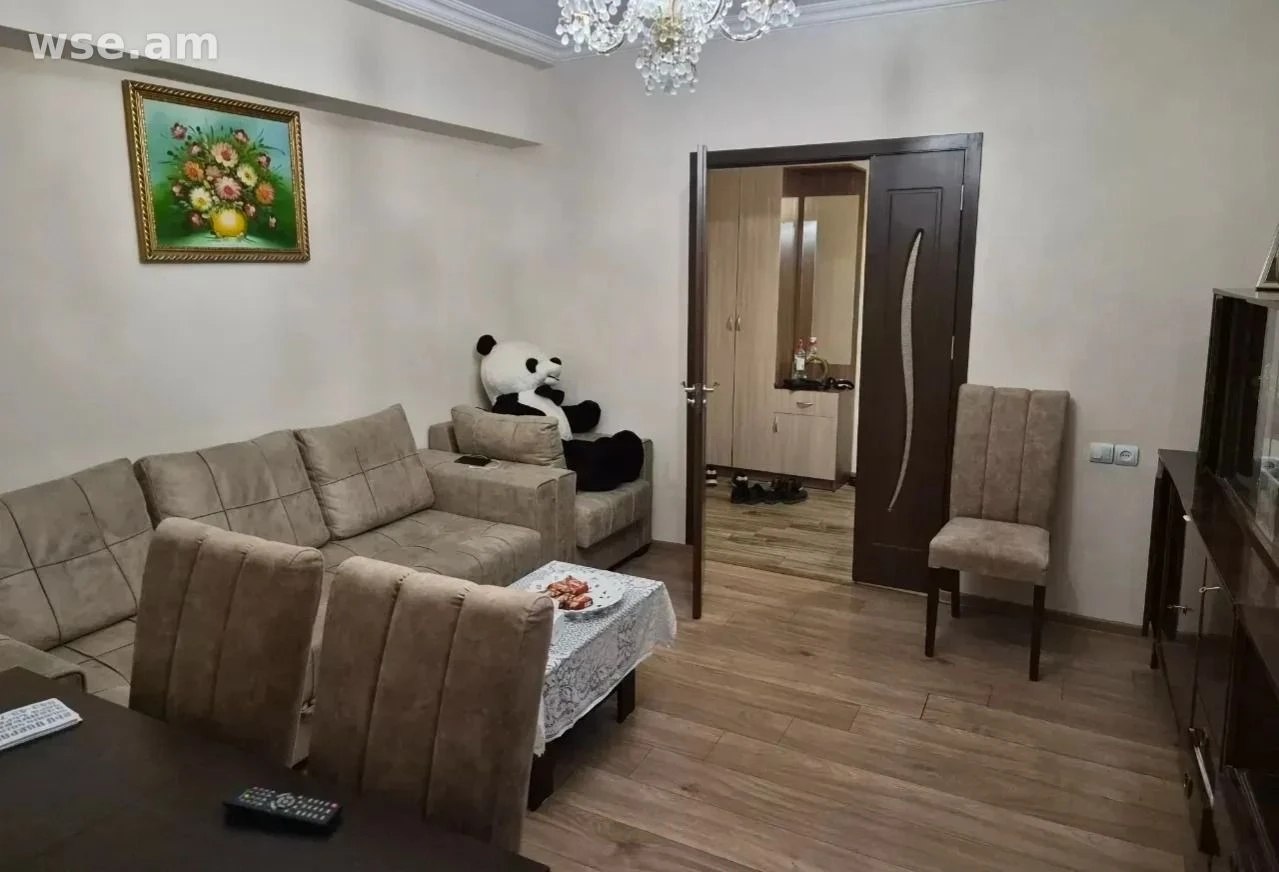 4-Room Apartment for Rent in Kentron photo 7 of 8