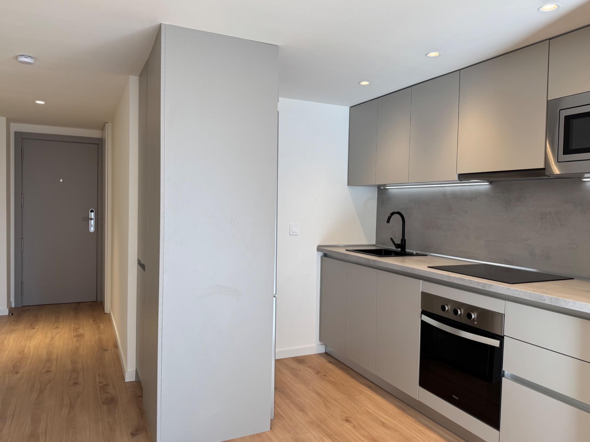 1-Bedroom Apartment with Sea View in Valencia photo 3 of 8