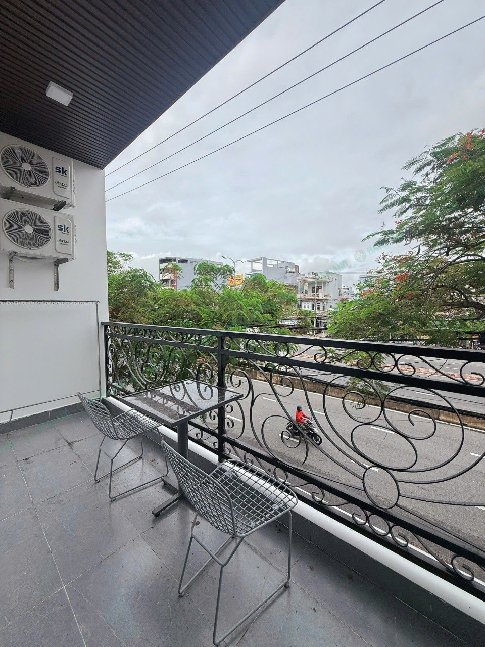Brand-New 2-Bedroom Serviced Apartment photo 1 of 8