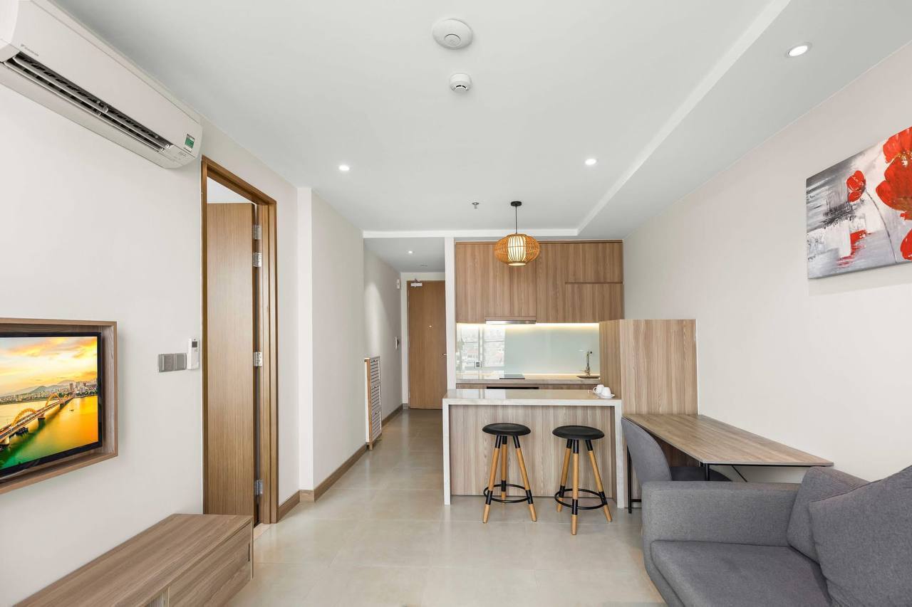 Beautiful 2-Bedroom Apartment in My An photo 6 of 8