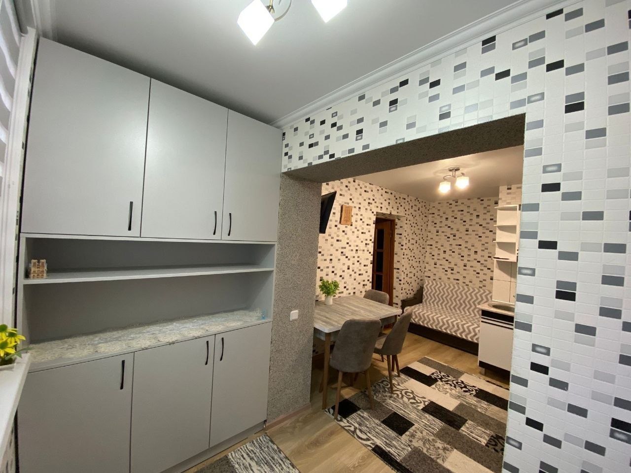 One-Room Apartment in Central Chisinau photo 5 of 8
