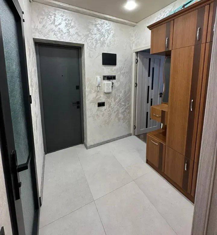 Furnished 2-Room Apartment in Arabkir photo 7 of 8