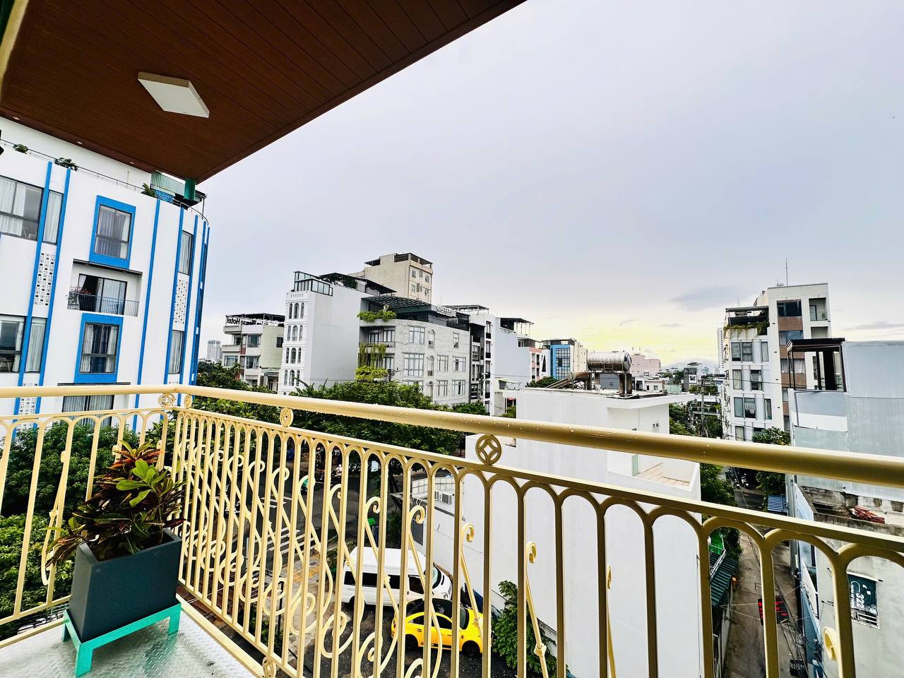 Brand-New 1-Bedroom Near My Khe Beach photo 4 of 6