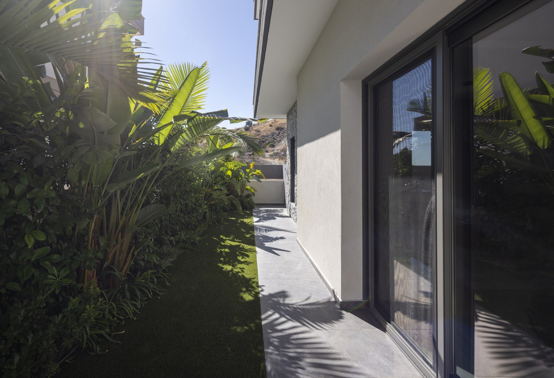 3-Bedroom House with Private Pool in Agios Athanasios photo 4 of 7