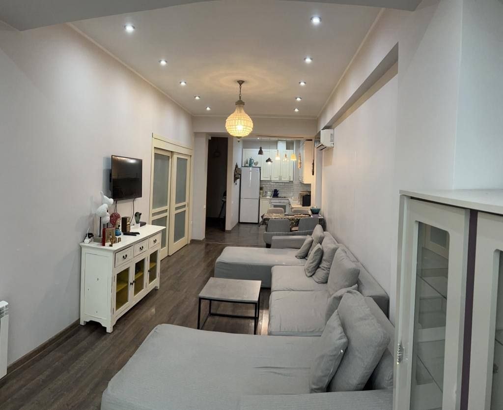 Two-Bedroom Apartment for Rent in Batumi photo 1 of 6