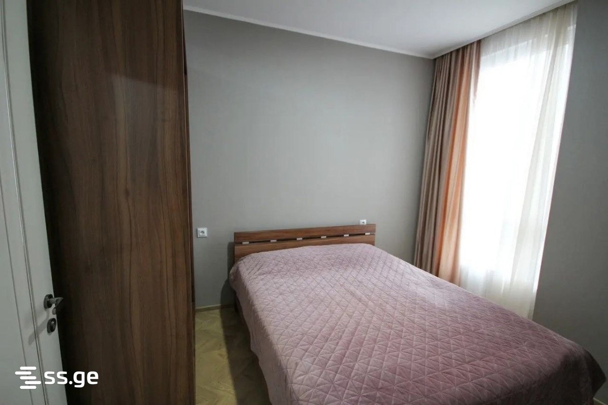 Furnished 2-Bedroom Apartment in Batumi photo 3 of 7