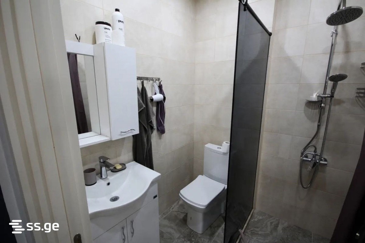 Furnished 2-Bedroom Apartment in Batumi photo 5 of 7