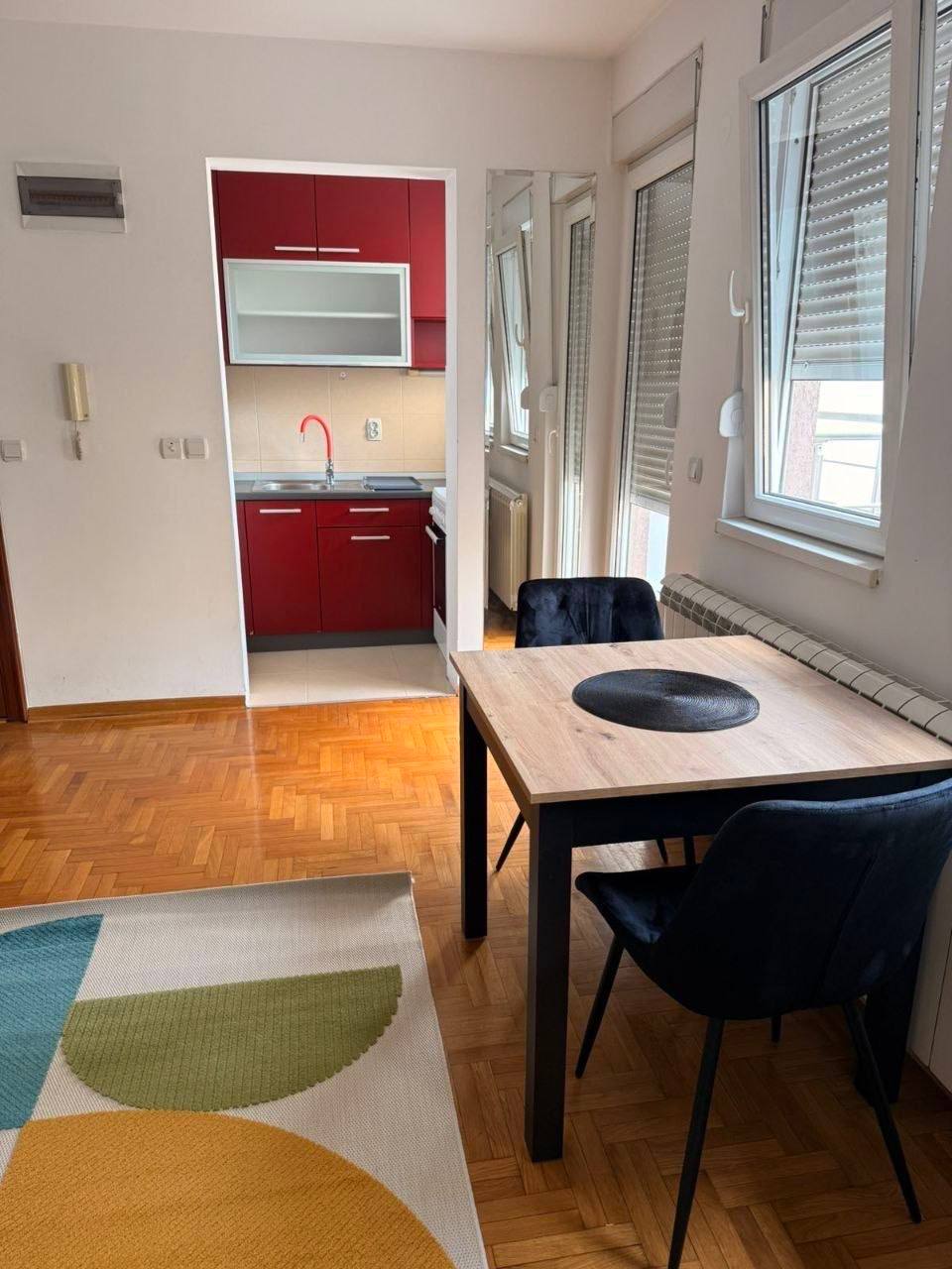One-Bedroom Apartment on Pirotska Street photo 5 of 8