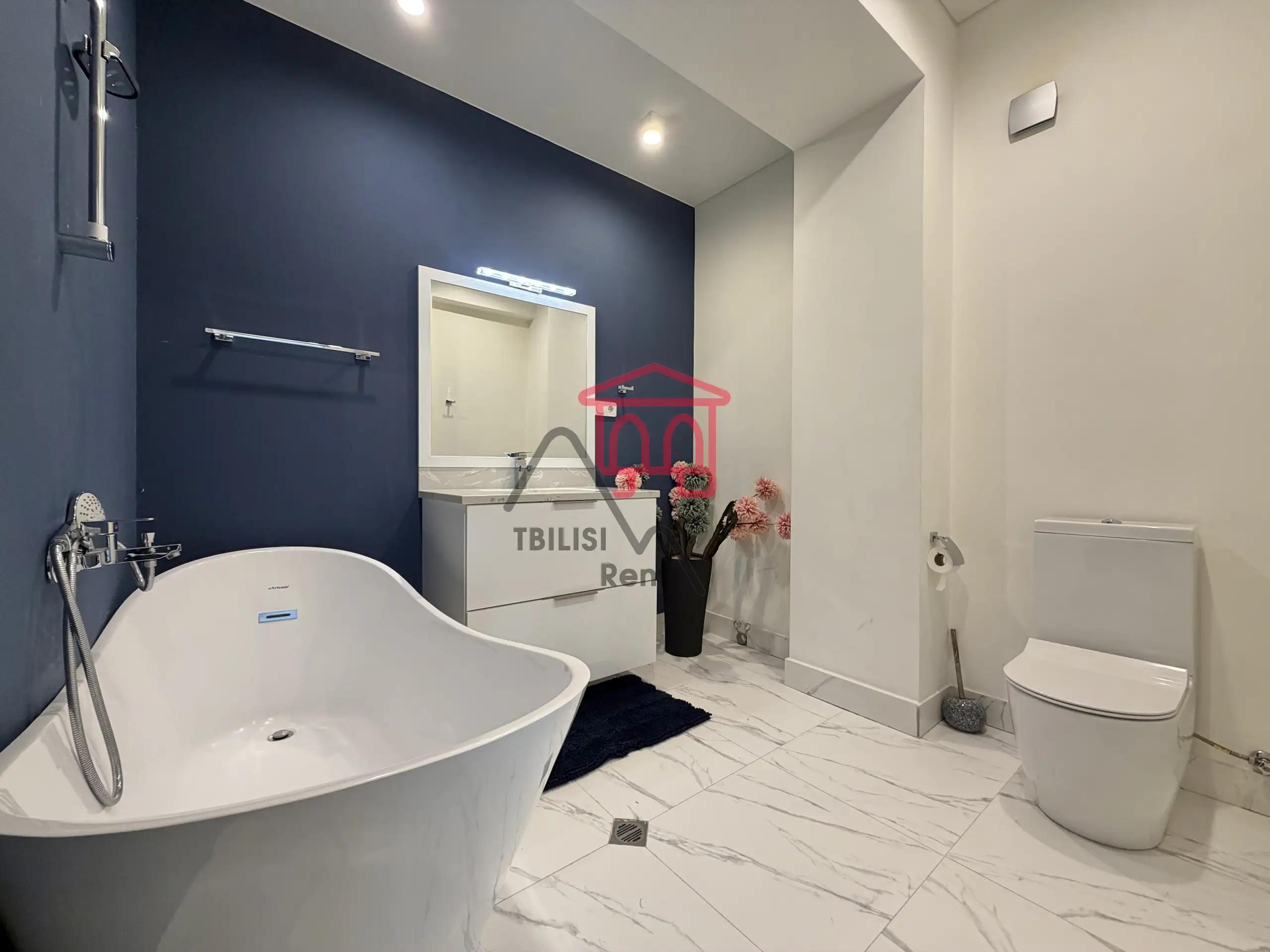Spacious 3-Bedroom Apartment in Vake photo 8 of 8