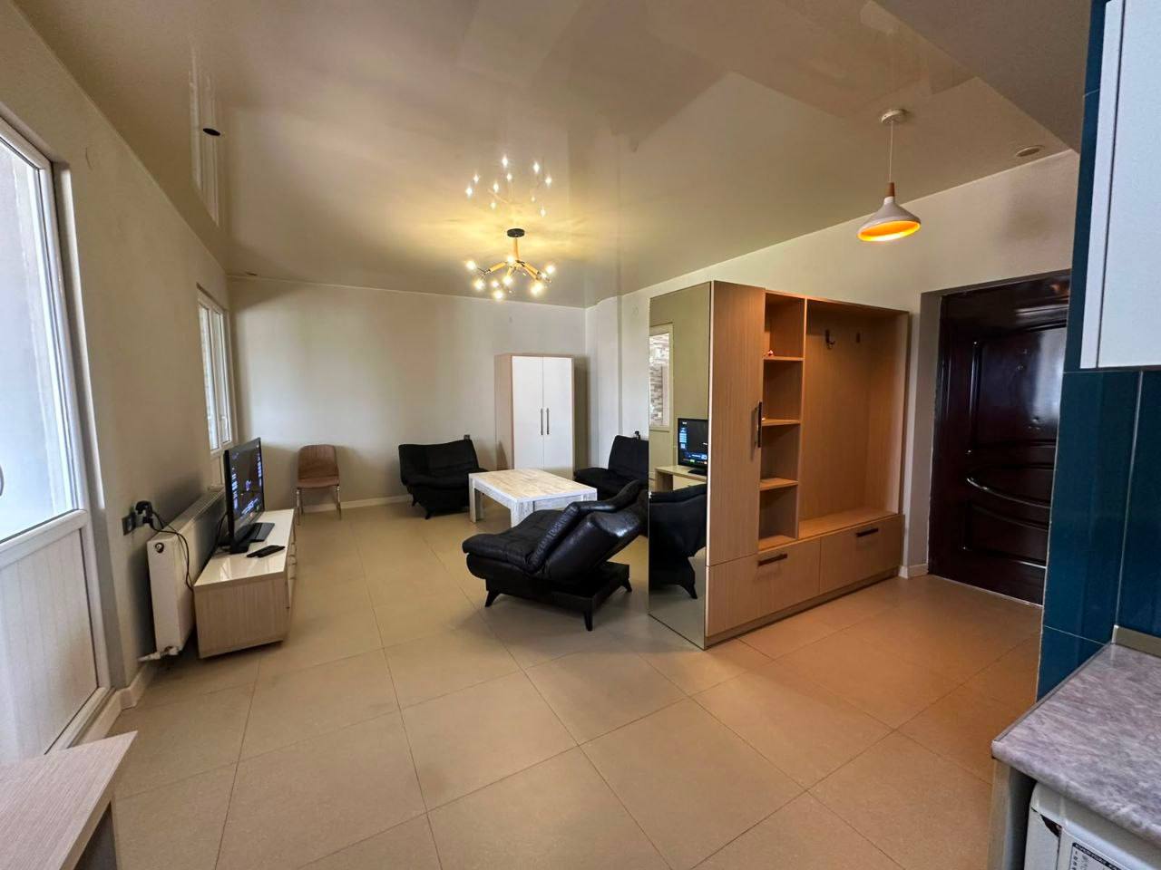 1-Bedroom Apartment Near 6 May Park photo 2 of 6