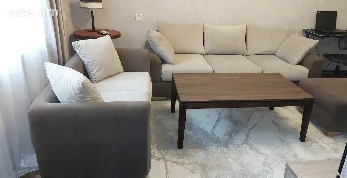 One-Bedroom Apartment in Arabkir photo 2 of 8
