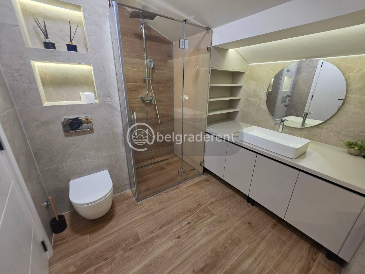 Просторная 3-комнатная квартира на улице Велислава Вуловича photo 3 of 8