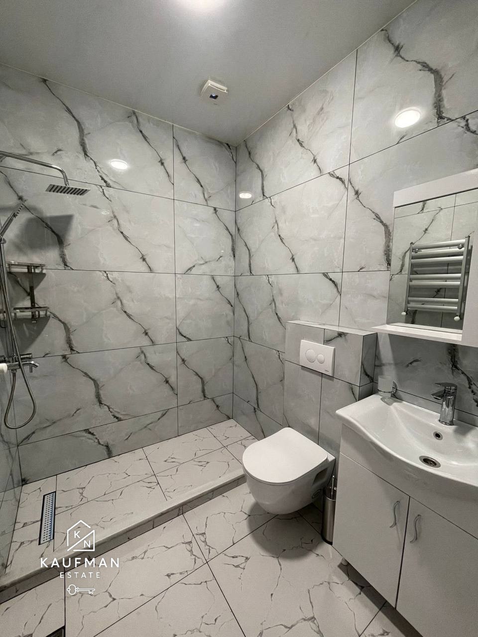 2-Bedroom Apartment Near the Sea photo 4 of 6