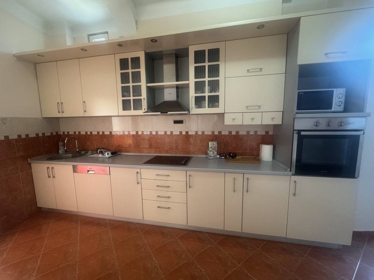 Unfurnished Two-Bedroom Apartment in Dorcol photo 2 of 8